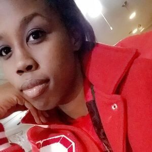 Meet your Posher, Candace